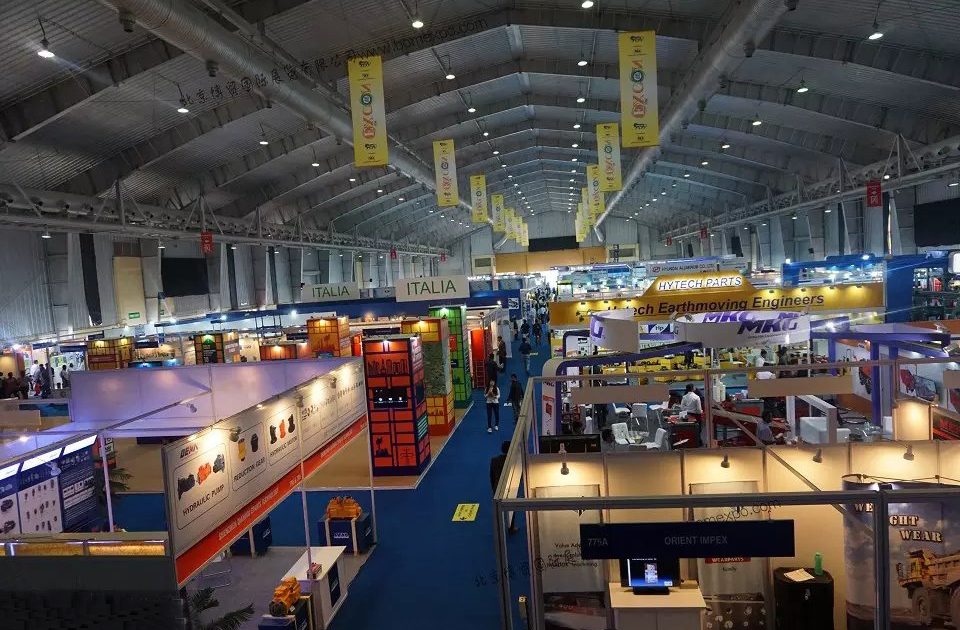 2015年?yáng)|臺(tái)富康吊車(chē)參加了印度Excon工程機(jī)械展會(huì)