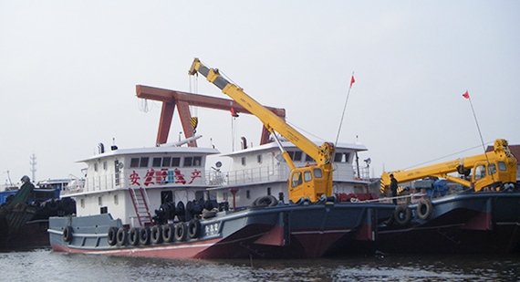 如何挑選適合船用起重機(jī)？